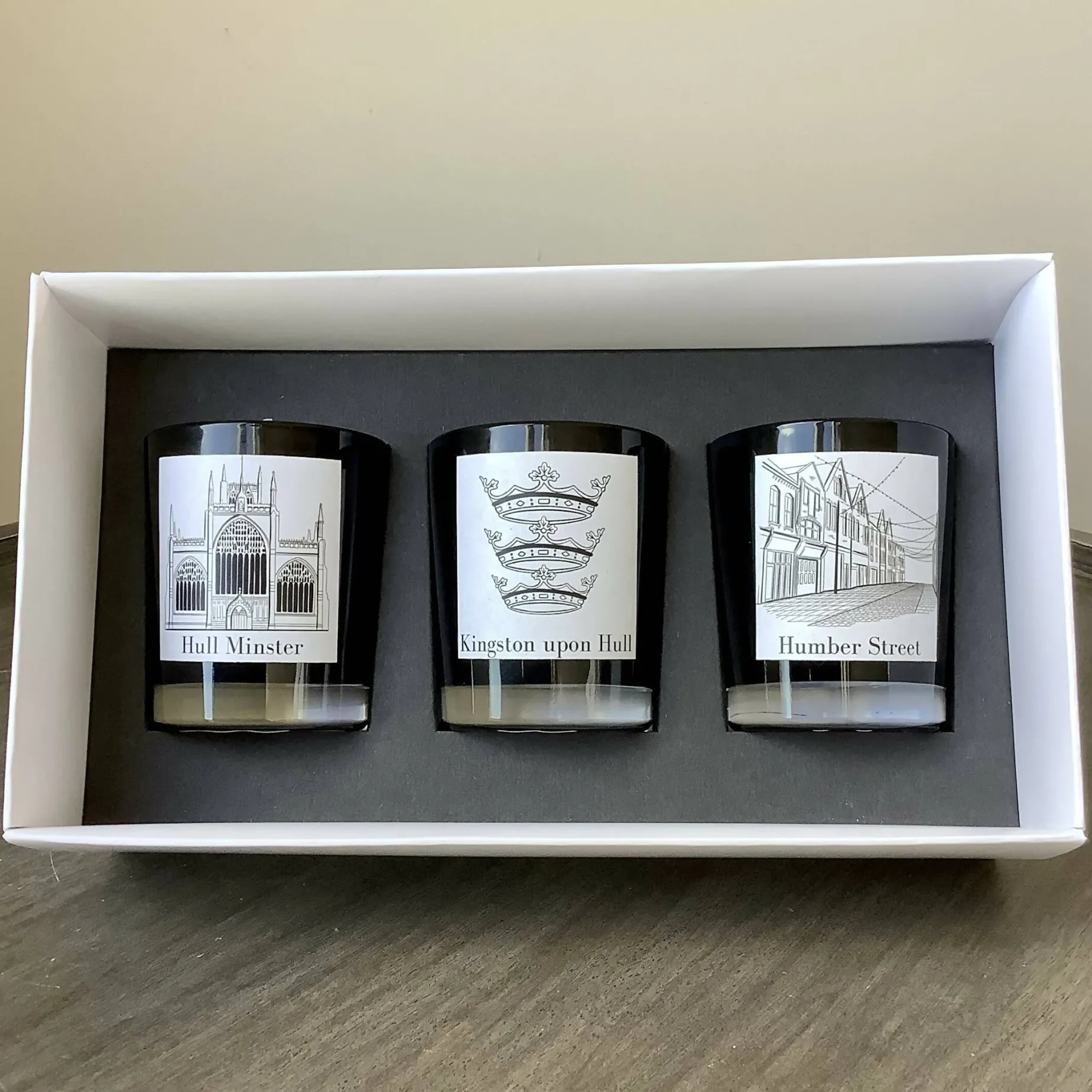 Hull Collection - 3 Votive Candle Gift Set - 3x75g