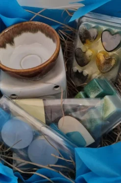 Jacis of York: Wax Burner and 2 Packs of 6 Wax Melts - Gift Set