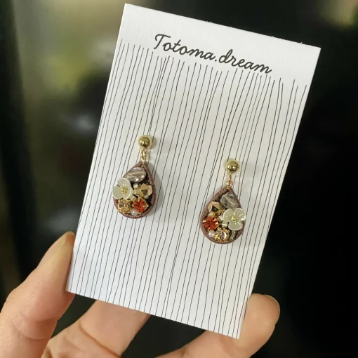 Pendant Crystal Embroidery Earrings (Waterdrop)