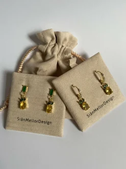 Pineapple dangle studs